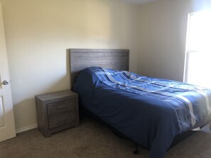 4 Schlafzimmer, Bügeleisen/Bügelbrett, WLAN, Bettwäsche