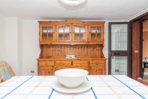 Interior - Holiday Apartment "Runcina 2" with Sea View in Green Landscape (san teodoro)