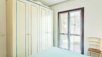 1 habitación y ropa de cama