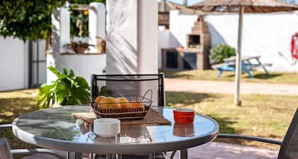 Holiday Home "Cortijo Villa La Dehesa" with Wi-Fi, Terrace & Garden