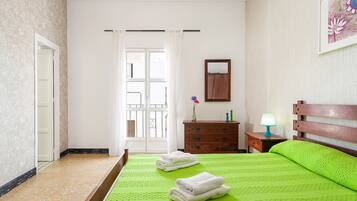 3 bedrooms, free WiFi, bed sheets