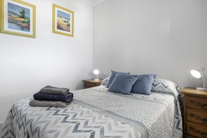 3 habitaciones, tabla de planchar con plancha y wifi gratis 