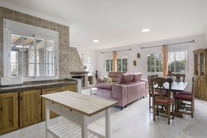 TV, fireplace - Stone House with Magnificent 50-Meter Pool (Cadiz)