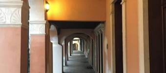 Bright Studio Apartment “Le Cà De Boron Standard Relax Apartment” in Historical Centre with Wi-Fi