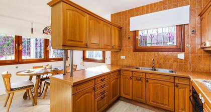 Klimatisiertes Haus am Strand mit Pool, Terrasse, Garten und WLAN