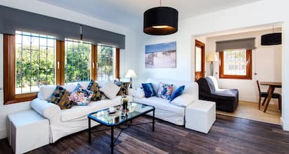 Klimatisiertes Haus am Strand mit Pool, Terrasse, Garten und WLAN