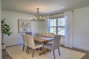 Dining - Retreat w/ Deck ~ 9 Mi to Downtown Springfield (Ozark)