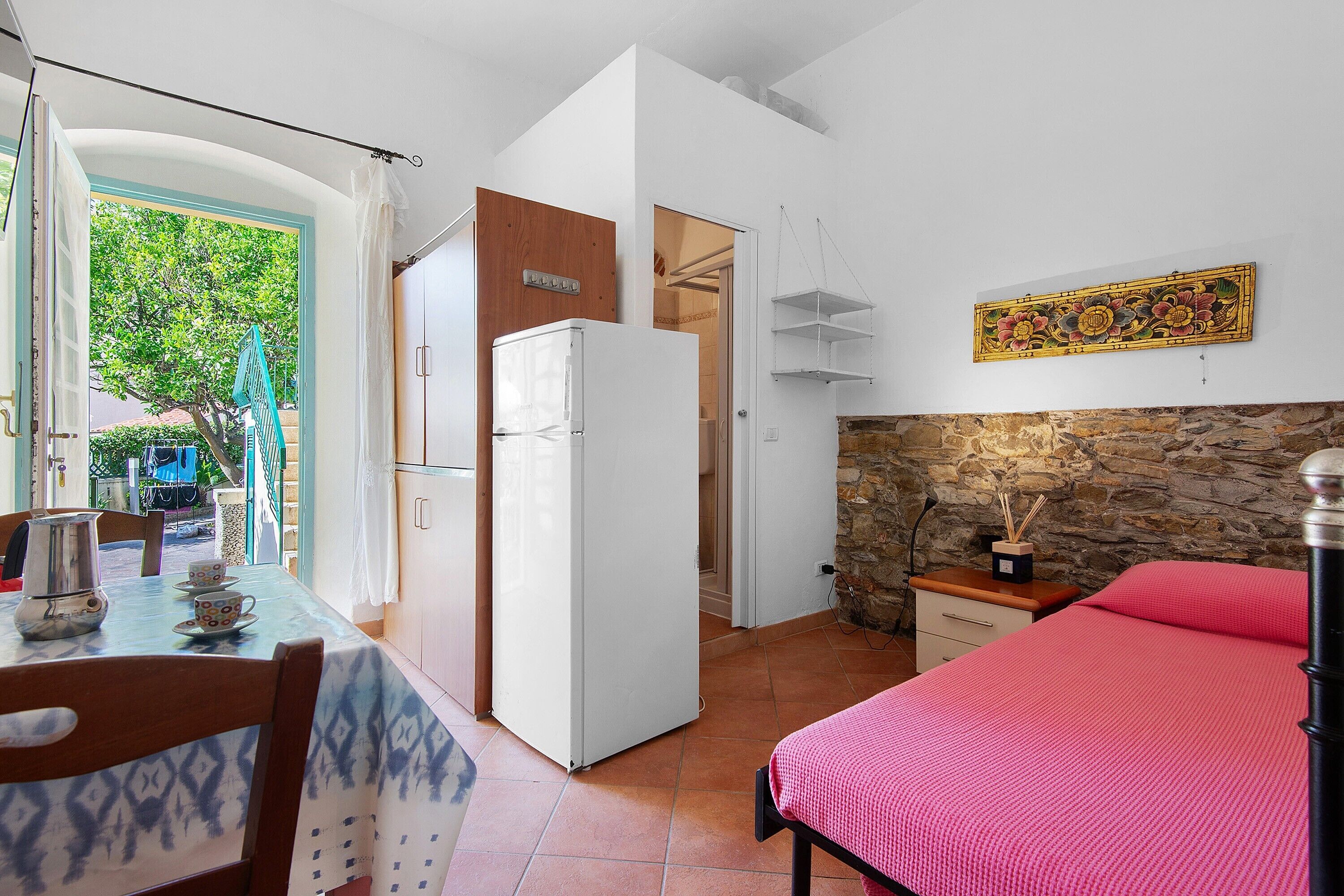 1 camera, Wi-Fi gratuito, lenzuola