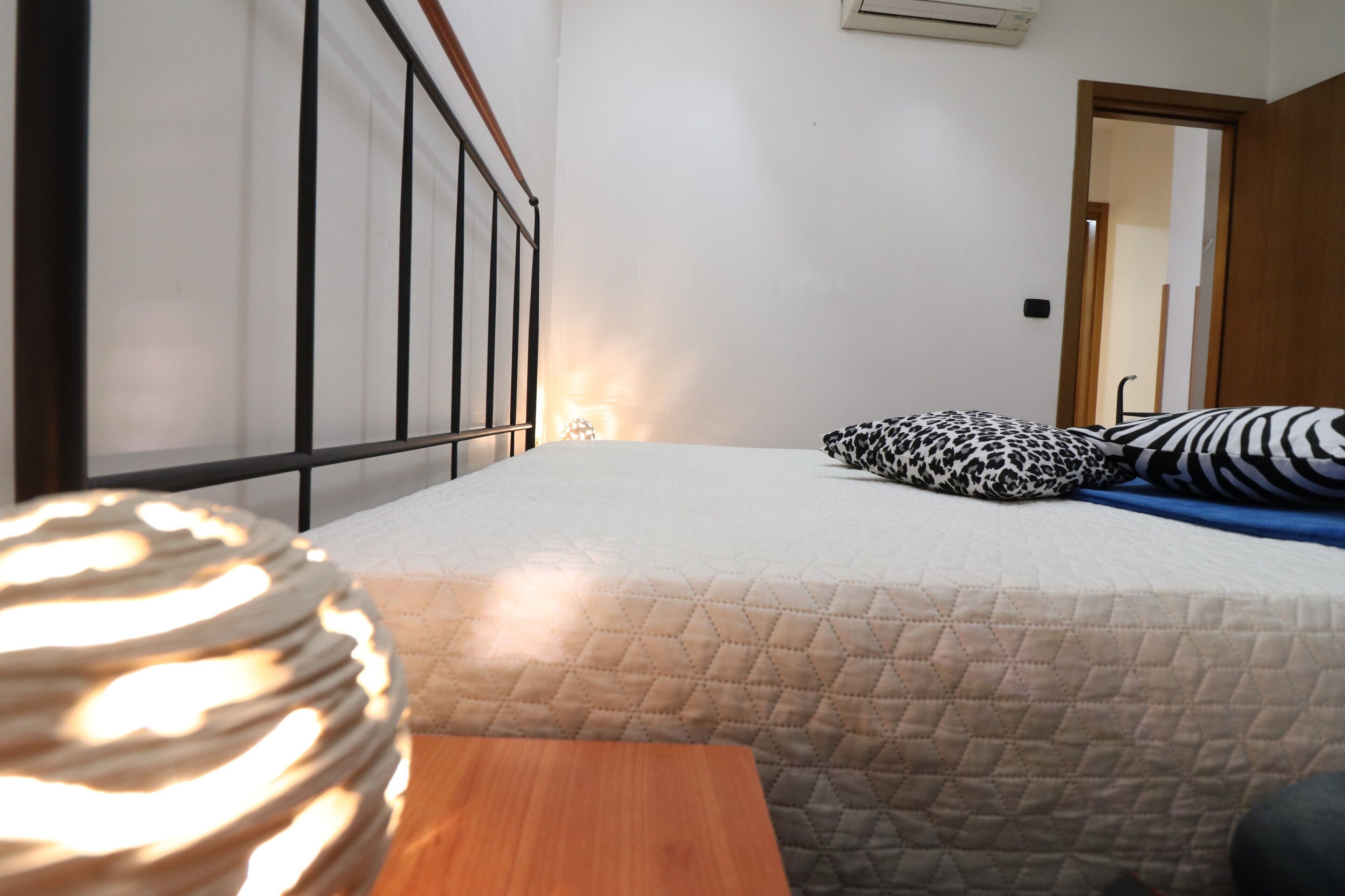 2 camere, ferro/asse da stiro, Wi-Fi gratuito, lenzuola