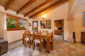 Dining - Typical Majorcan town house with pool – Casa Manolo (Cala Ratjada)
