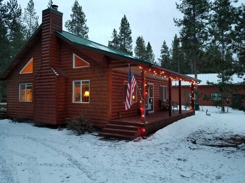Executive cabin in the woods!