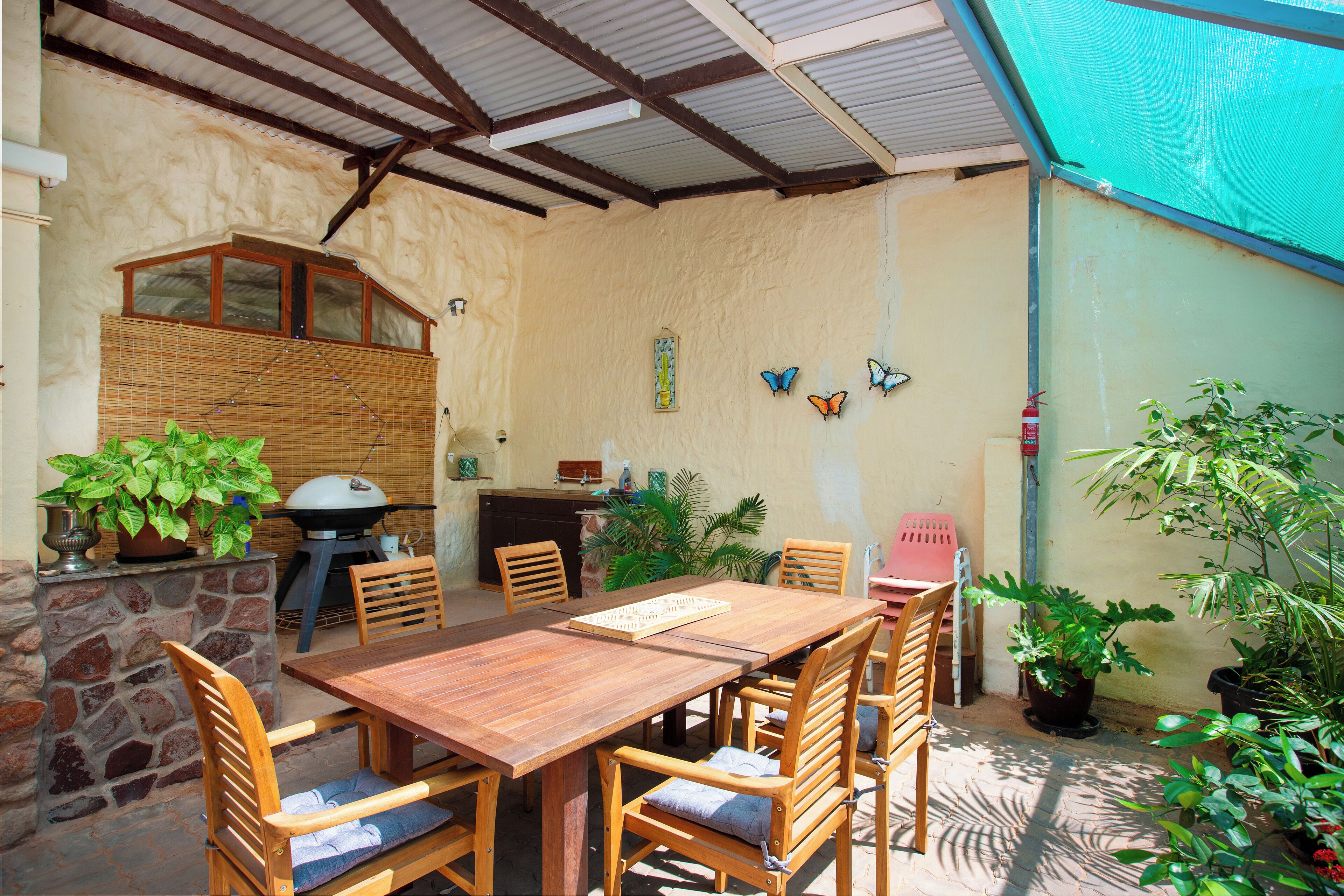 3 Bedroom Underground Home (Di's Place) | Terrace/patio