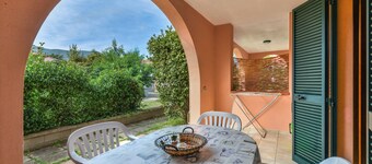 Apartment '3B' with Private Terrace and Air Conditioning