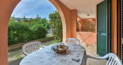 Apartment '3B' with Private Terrace and Air Conditioning