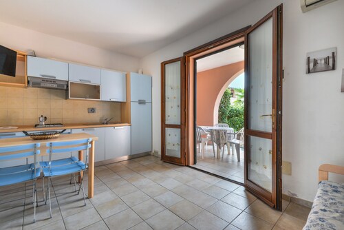 Apartment '3B' with Private Terrace and Air Conditioning