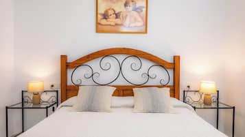 3 sovrum, strykjärn/strykbräda, gratis wi-fi och sängkläder