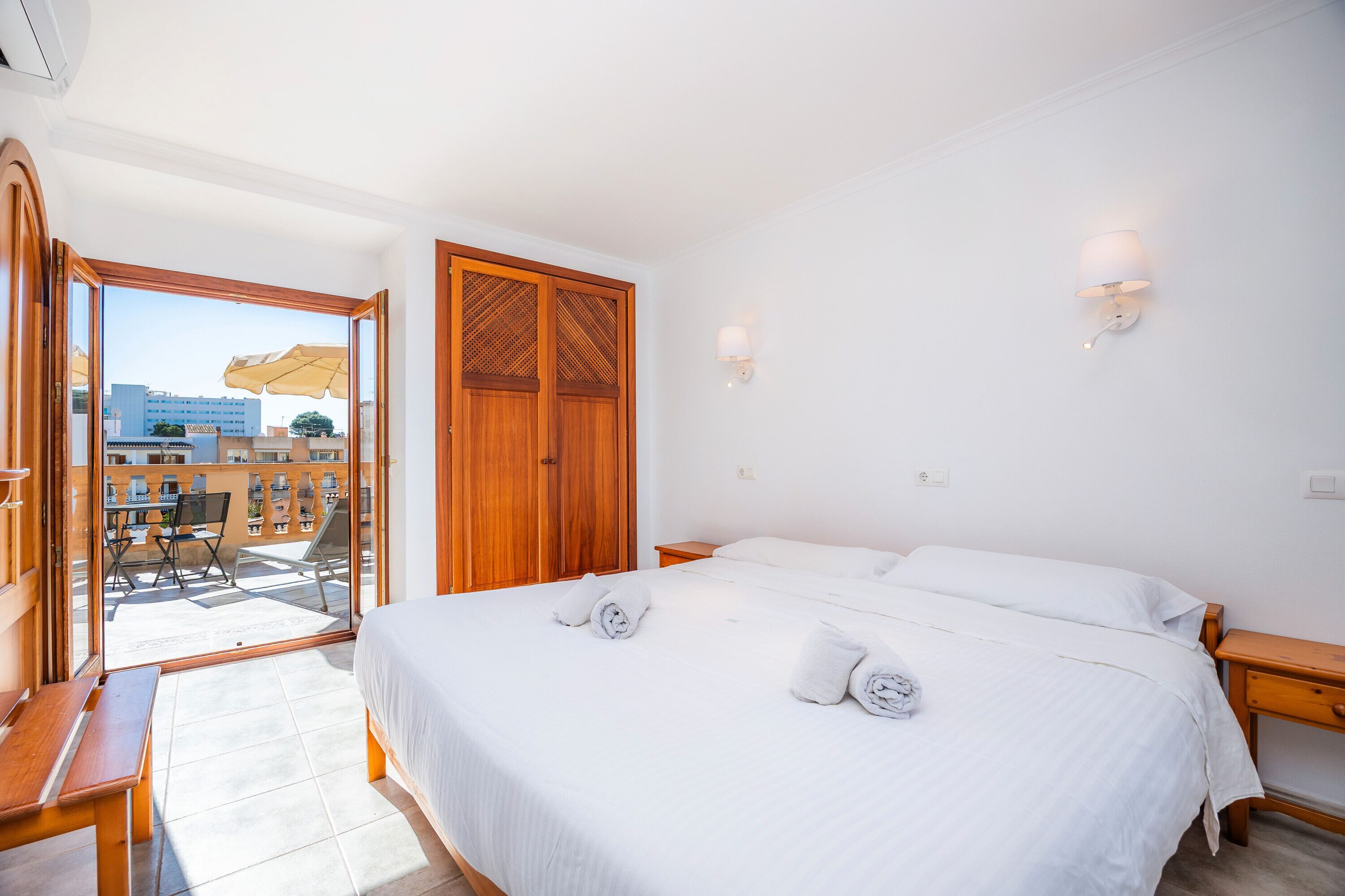 3 Schlafzimmer, Bügeleisen/Bügelbrett, Bettwäsche