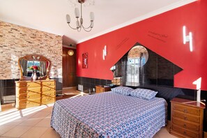 4 bedrooms, iron/ironing board, free WiFi, bed sheets - Mediterranean Villa "Calipso" with Wi-Fi, Terrace and Pool (Albufeira)