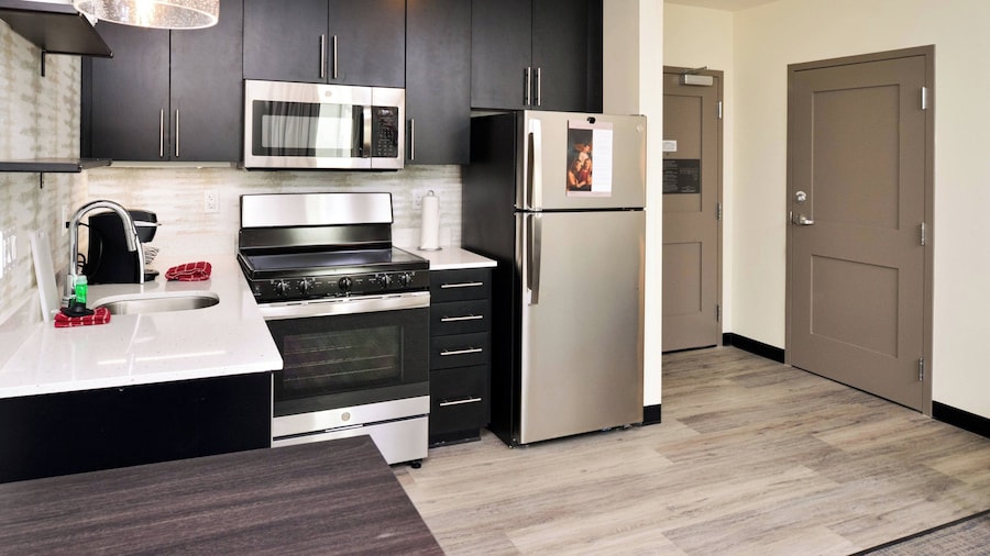 Residence Inn by Marriott Bakersfield West