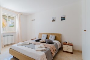 3 quartos, ferros/tábuas de passar roupa, Wi-Fi de cortesia