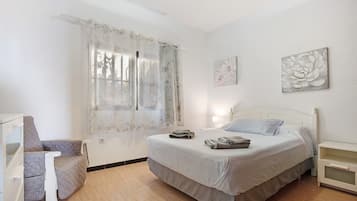 1 bedroom, iron/ironing board, free WiFi, bed sheets