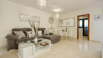 Fernseher, Stereoanlage