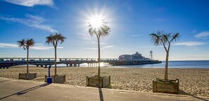 Platja a a prop 