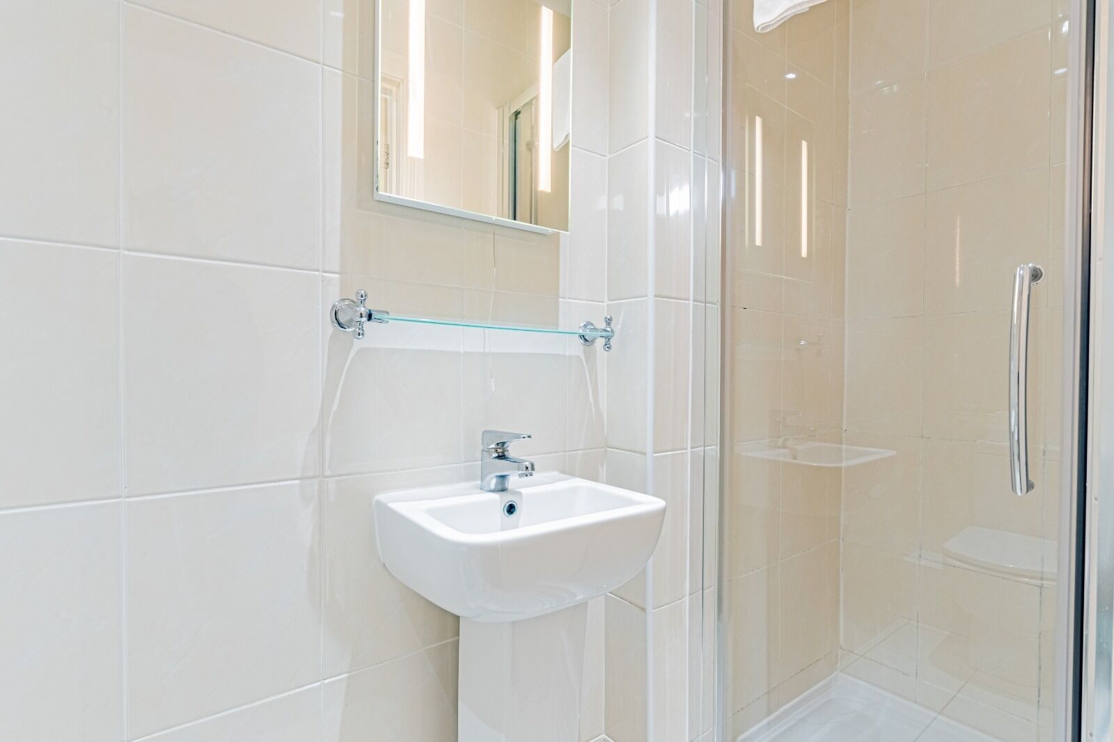 Quadruple Room | Bilik Mandi