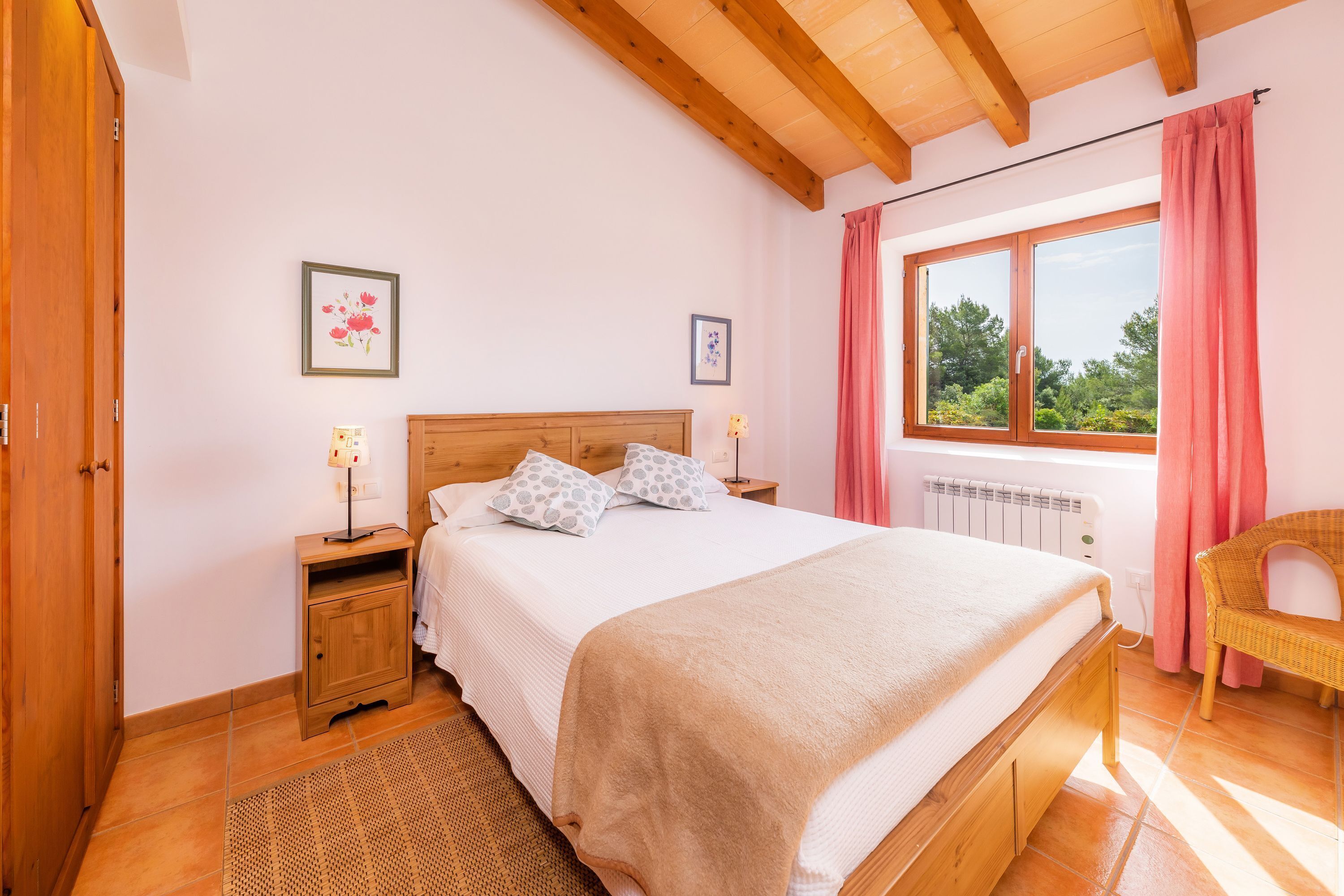 4 間睡房、熨斗/熨衫板、免費 Wi-Fi、床單