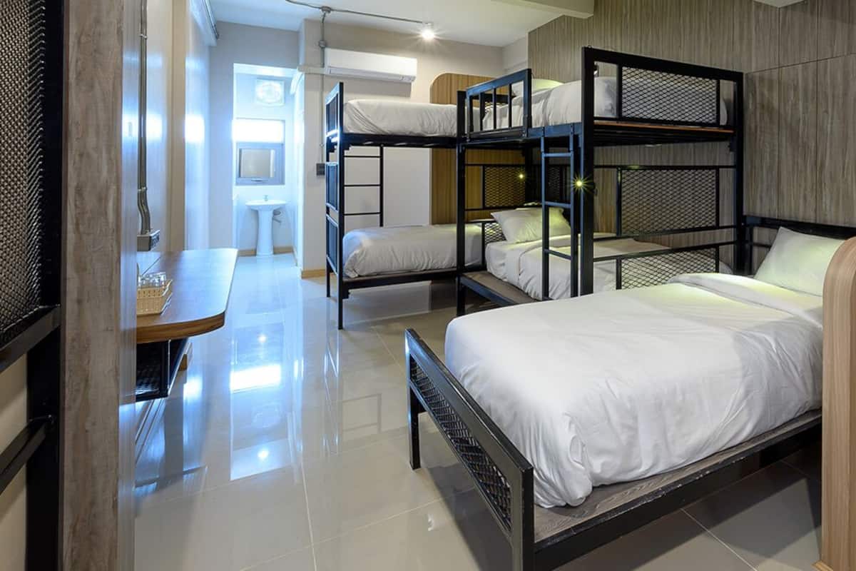 Bunk Room | Desk, blackout drapes, WiFi (free)