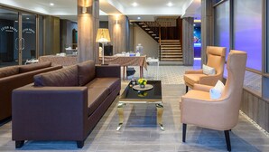 Unclassified image, 2 of 43, button - Grand Hotel Buriram (Buriram)