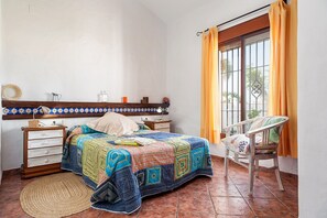 2 bedrooms, iron/ironing board, free WiFi, bed sheets - Andalusian Home with Large Garden, Terrace, Wi-Fi & Air Conditioning (Conil de la Frontera)