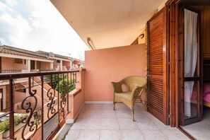 Property grounds - Small, Idyllic Holiday Home Lelu' with Garden & Terrace (Villasimius)