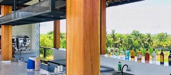 The Swell - Hostel - Adults Only