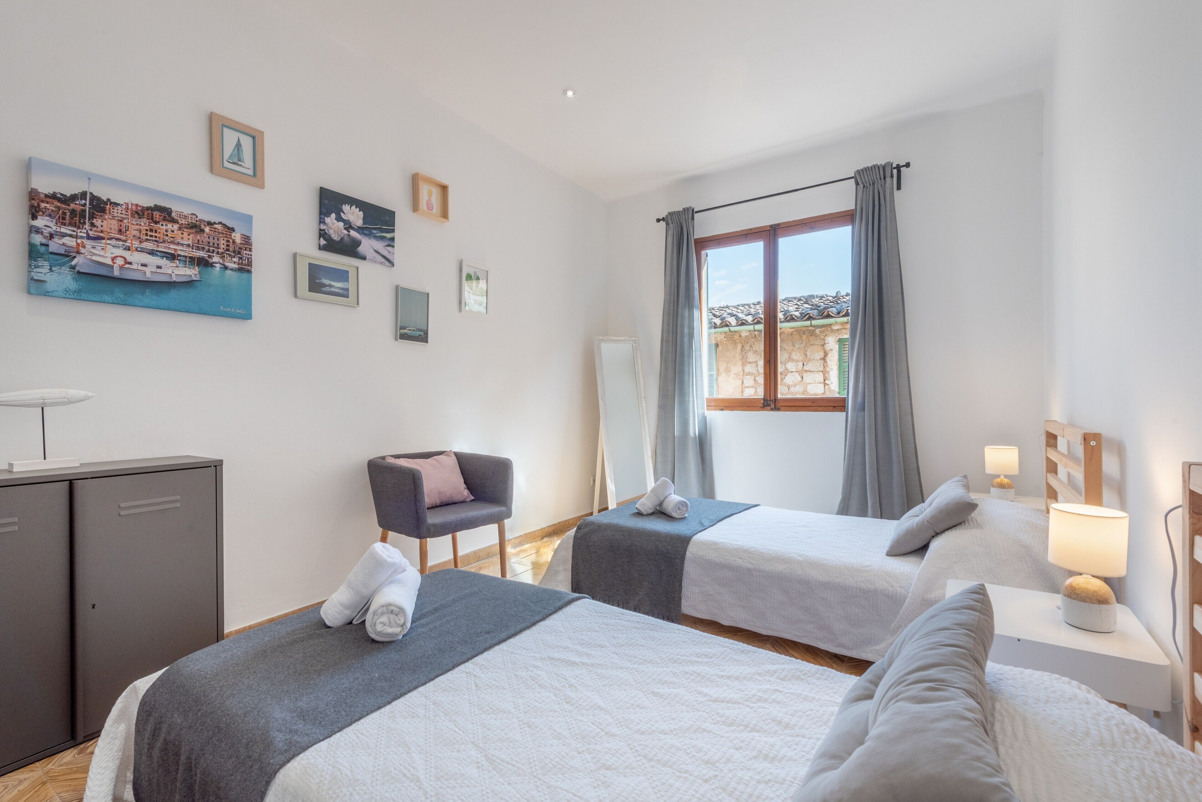 3 bedrooms, iron/ironing board, free WiFi, bed sheets