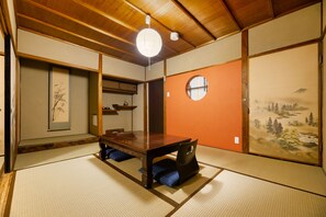 1棟貸し | 3 室のベッドルーム、デスク、WiFi (無料)