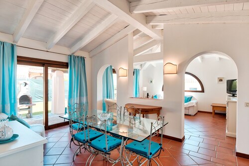 Pretty Villa "Costanza" in Quiet Residential Area and with Pool