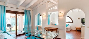 Pretty Villa "Costanza" in Quiet Residential Area and with Pool