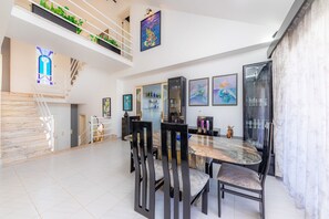 Dining - Villa With Pool in Idyllic Location - Ca Na Xisca (Sa Coma)