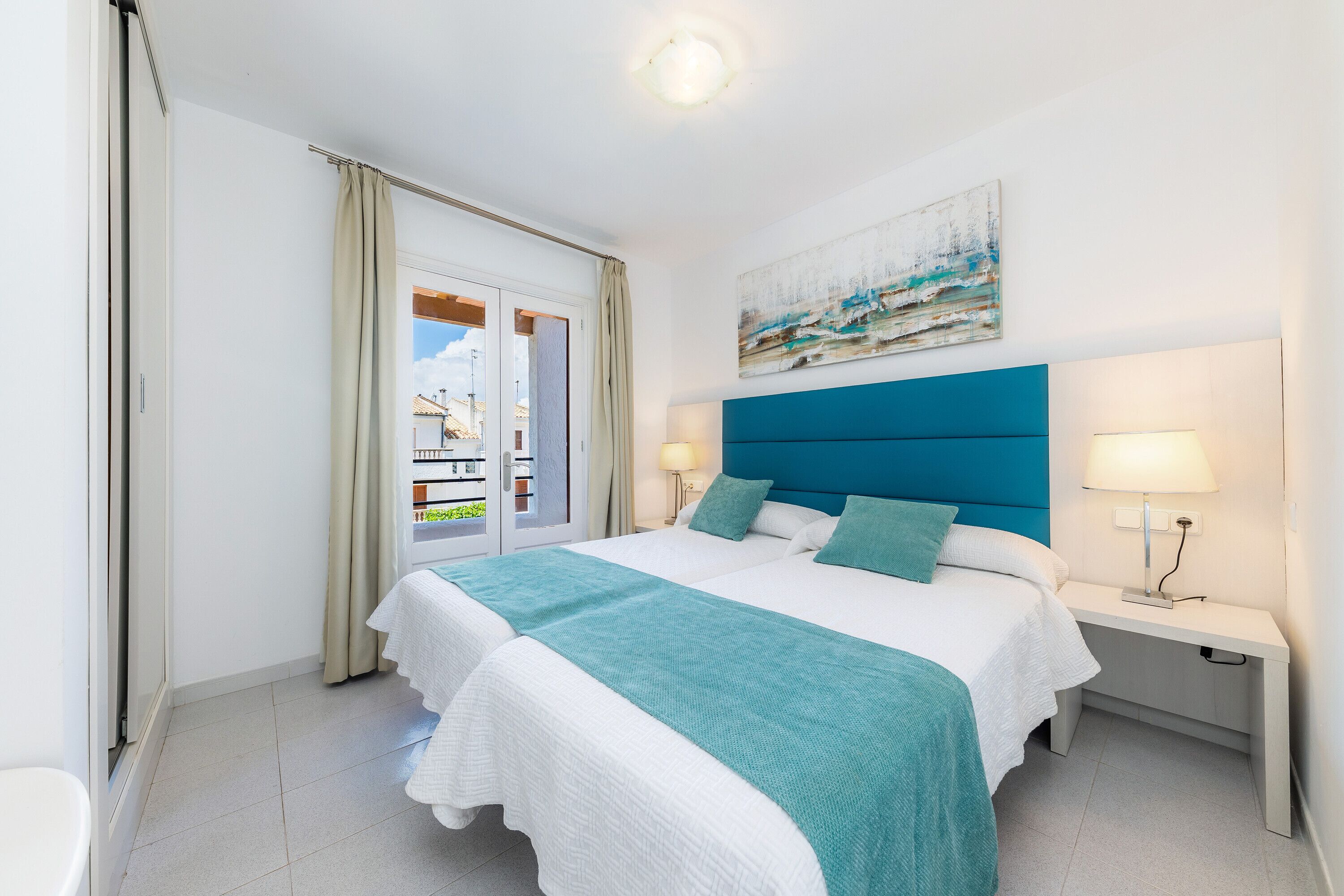 4 habitaciones, tabla de planchar con plancha y wifi gratis 