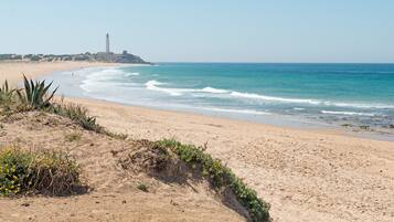Una spiaggia nelle vicinanze