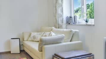 Télévision, lecteur de DVD, chaßne hi-fi