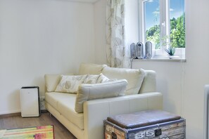 TV, DVD player, stereo