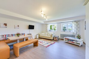 TV, DVD player, stereo