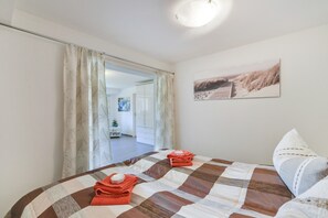 1 chambre, accès au Wi-Fi (inclus), literie fournie