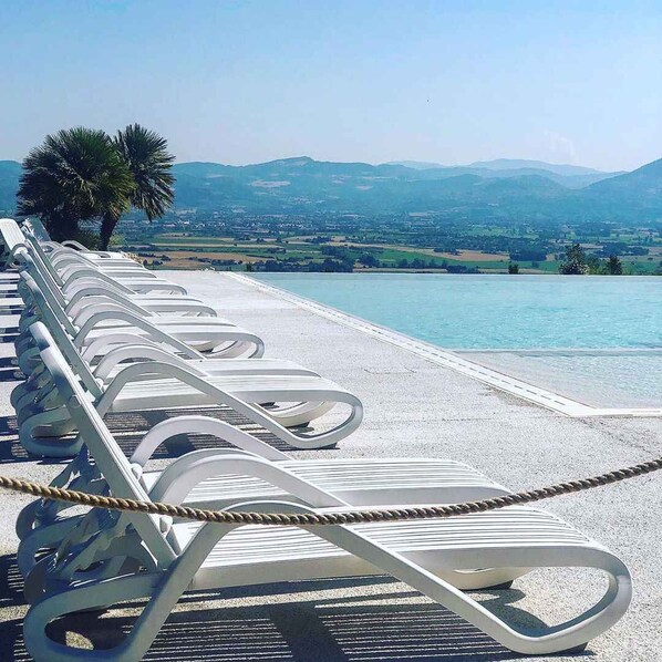 Property grounds - Holiday apartment with wifi and air conditioning (Passaggio di Bettona)