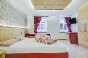 2 makuuhuonetta, silitysrauta/-lauta, ilmainen Wi-Fi, vuodevaatteet