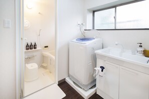 Private Vacation Home | Laundry - Espoir Omorimachi (Tokyo)
