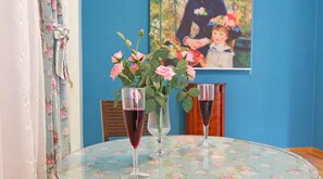 客房 (Hamburg) | 客房内用餐