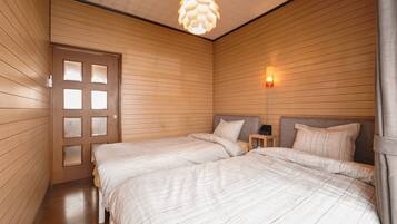 Private Vacation Home | 3 bedrooms, blackout drapes, iron/ironing board, free WiFi